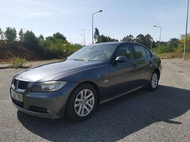 Usado 2006 BMW 320 Sedan | € 7.950 (Preço justo) - Imagem 1/4