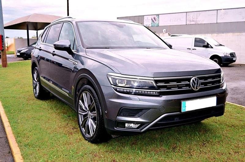 Usado VW Tiguan Allspace 240 HP (176 kW) 2018 Cinzento SUV
