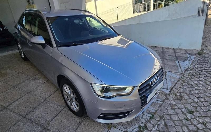 Cinzento Usado 2015 Audi A3 | € 14.990 (Bom preço) - Imagem 1/4