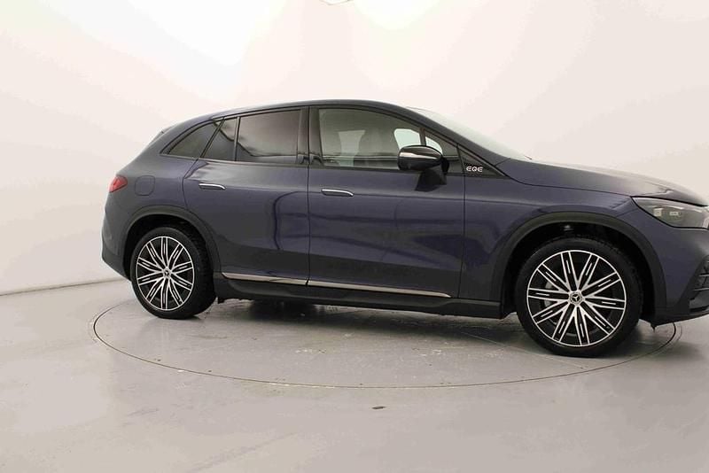 Usado Mercedes EQE350 Edition 214 kW (292 HP) 2025 Azul SUV