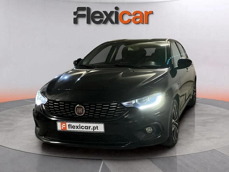 Preto Usado 2020 Fiat Tipo Lounge Sedan | € 10.890 (Preço justo) - Imagem 1/4
