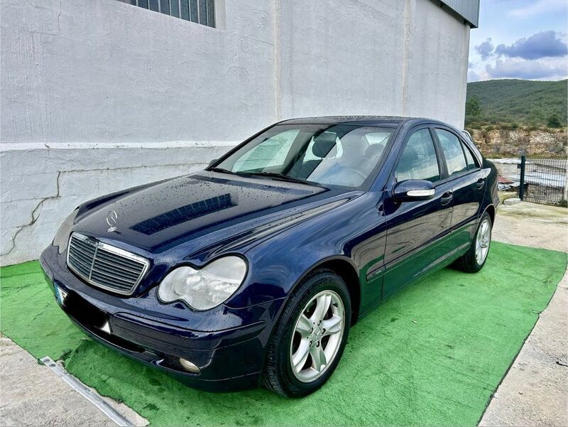Usado 2000 Mercedes C220 Sedan | € 7.450 (Preço elevado) - Imagem 1/4