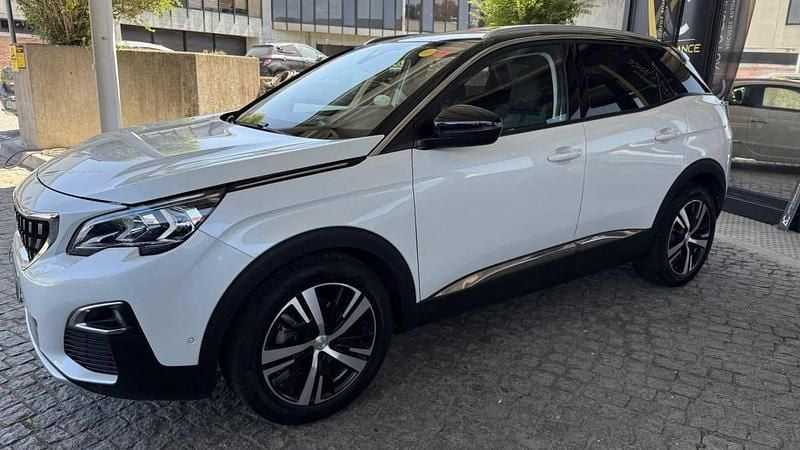Branco Usado 2018 Peugeot 3008 | € 20.998 (Caro) - Imagem 1/4