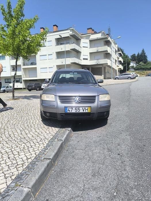 Usado 2003 VW Passat Sedan | € 2.200 (Bom preço) - Imagem 1/4