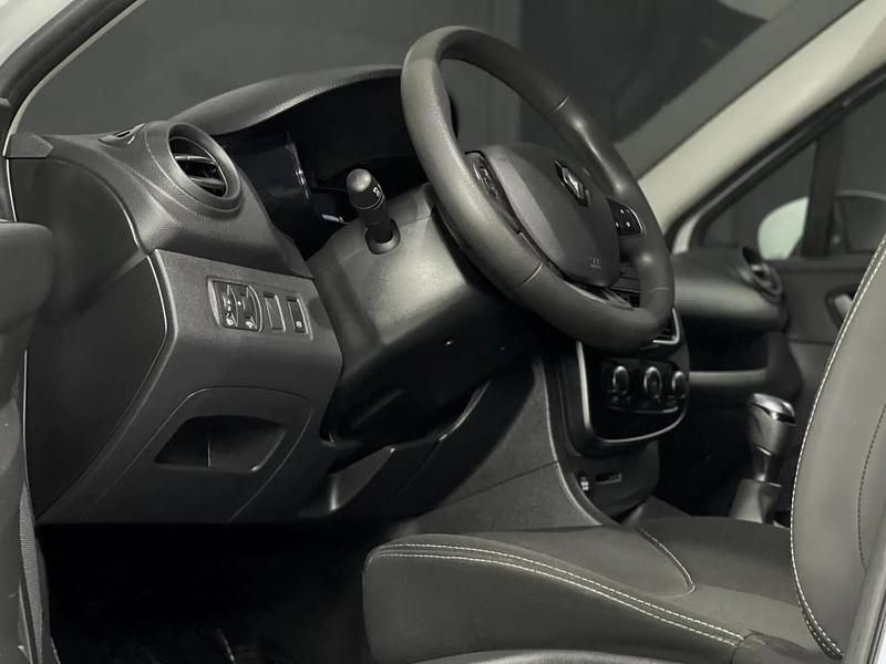 Usado Renault Clio IV Zen 90 HP (66 kW) 2019 Branco