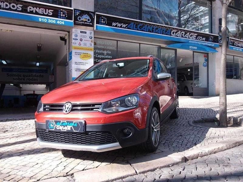Usado VW Polo Trendline 90 HP (66 kW) 2010 Laranja Citadino