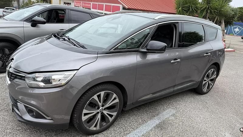 Cinzento Usado 2018 Renault Grand Scénic IV Expression Monovolume | € 15.000 (Bom preço) - Imagem 1/3