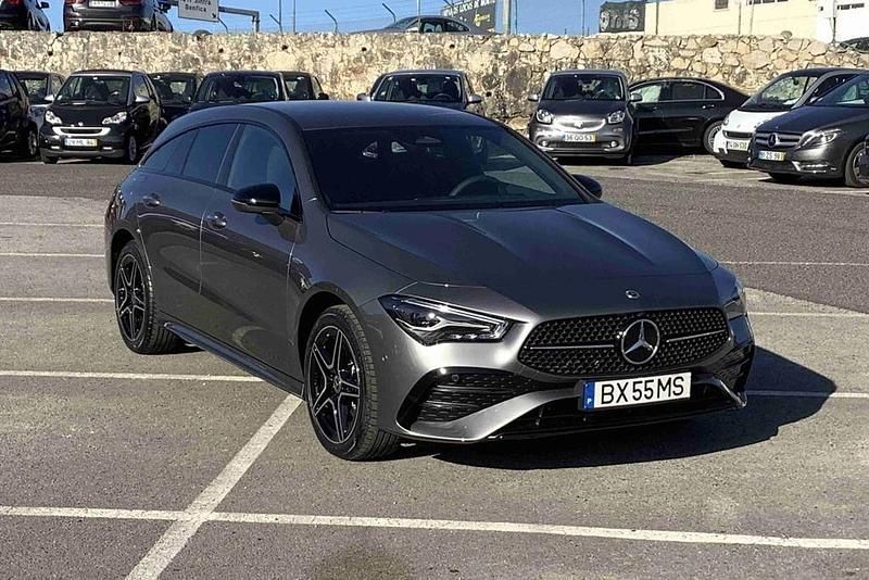 Cinzento Novo 2025 Mercedes CLA250e Sedan | € 50.900 (Super Preço) - Imagem 1/4