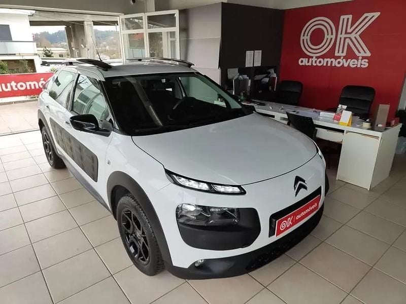 Usado Citroën C4 Cactus Feel 82 HP (60 kW) 2018 Branco Citadino