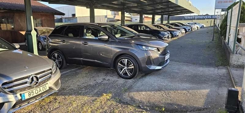 Cinzento Usado 2021 Peugeot 3008 Citadino | € 19.990 (Super Preço) - Imagem 1/4