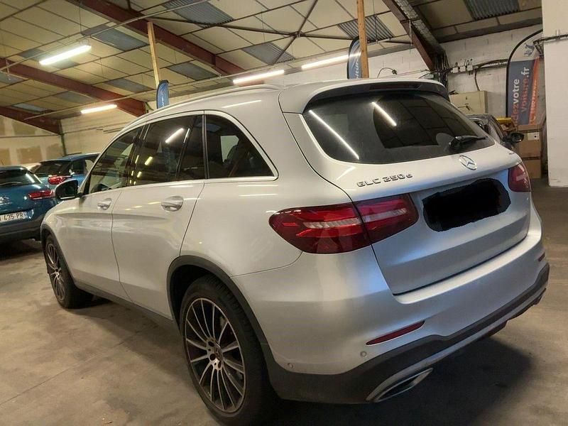 Usado Mercedes GLC250 AMG line 204 HP (150 kW) 2018 Cinza SUV