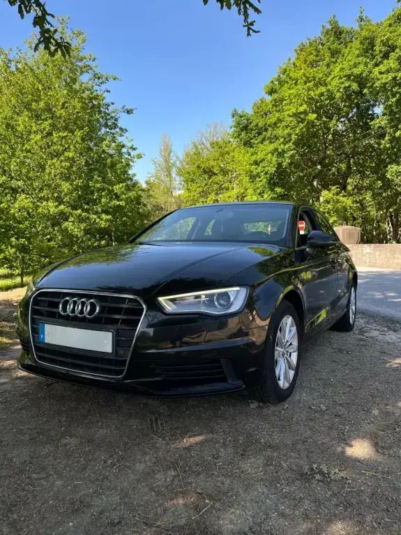 Preto Usado 2014 Audi A3 Sedan | € 17.000 (Preço elevado) - Imagem 1/4