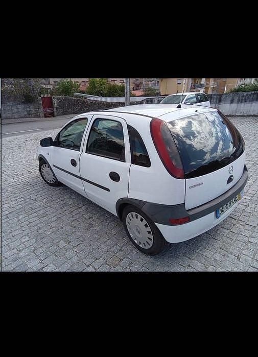 Usado Opel Corsa 65 HP (47 kW) 2002 Sedan
