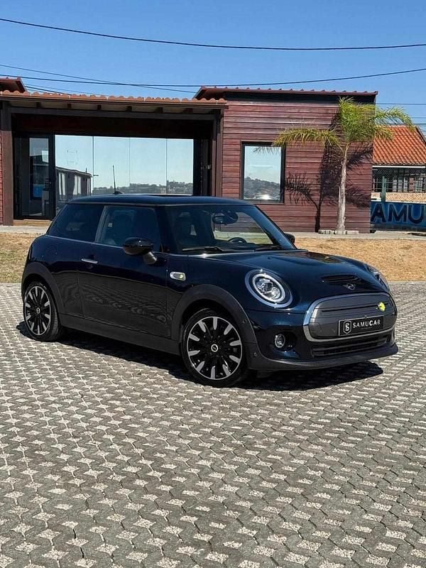 Azul Usado 2020 Mini Cooper SE Hatch Citadino | € 16.990 (Preço justo) - Imagem 1/4