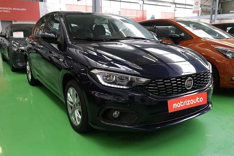 Azul Usado 2019 Fiat Tipo Citadino | € 18.299 - Imagem 1/4
