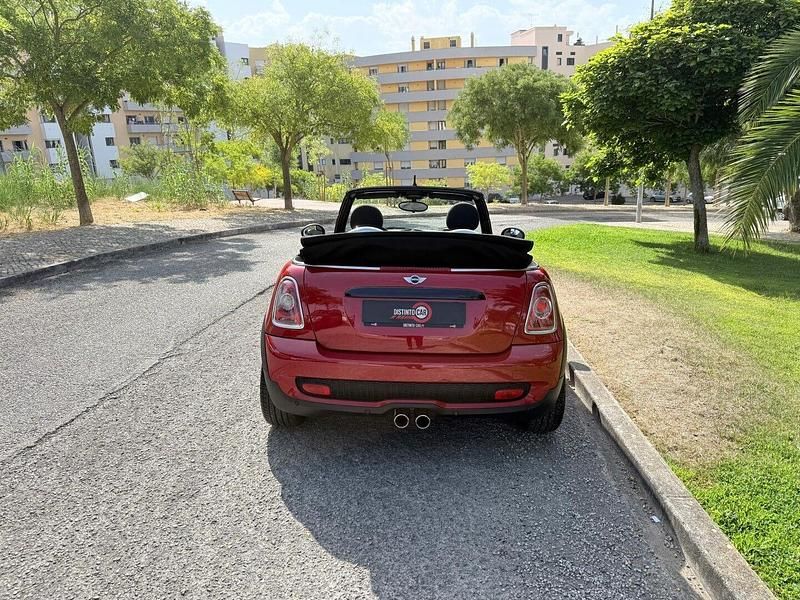 Usado Mini Cooper S Cabriolet 175 HP (128 kW) 2010 Vermelho Cabrios