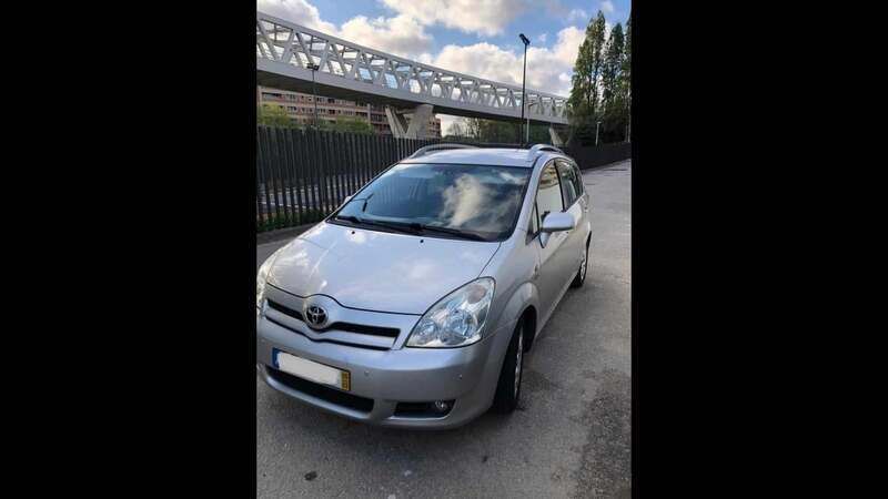 Cinzento Usado 2005 Toyota Corolla Carrinha | € 9.000 (Preço elevado) - Imagem 1/4