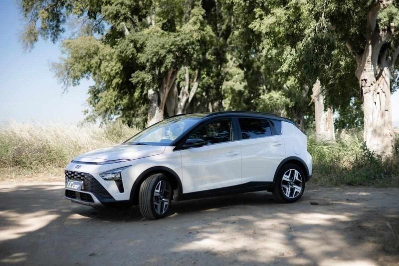 Branco Usado 2021 Hyundai Bayon SUV | € 19.450 - Imagem 1/4
