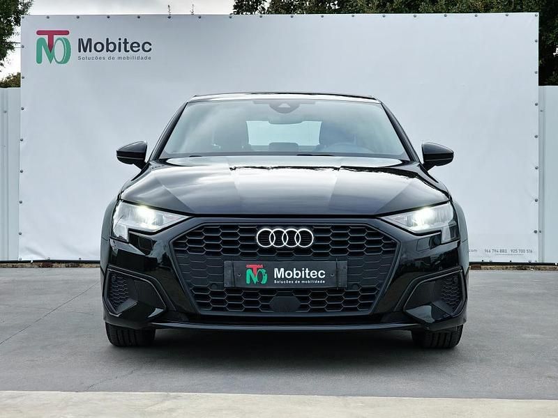 Usado Audi A3 Advanced 116 HP (85 kW) 2021 Preto Sedan