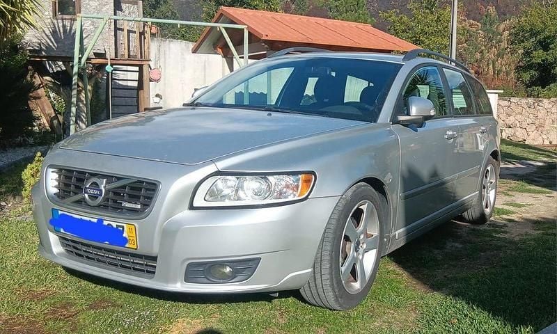 Usado 2011 Volvo V50 R-Design Carrinha | € 5.500 (Preço justo) - Imagem 1/4