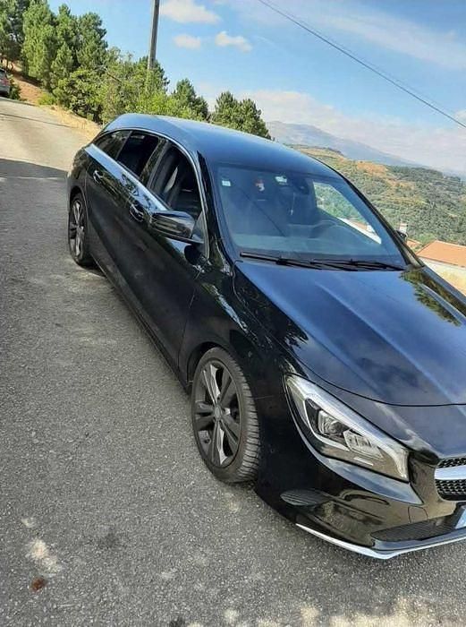 Usado 2017 Mercedes CLA180 Sedan | € 17.900 (Preço justo) - Imagem 1/4