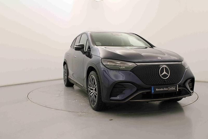 Usado Mercedes EQE350 Edition 214 kW (292 HP) 2025 Azul SUV