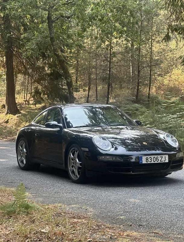 Preto Usado 2004 Porsche 911 Coupé | € 52.900 - Imagem 1/4
