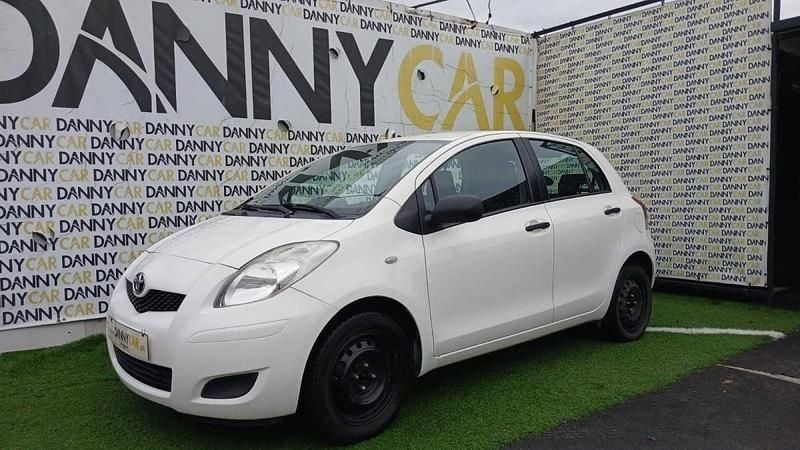 Branco Usado 2009 Toyota Yaris | € 6.500 (Bom preço) - Imagem 1/4