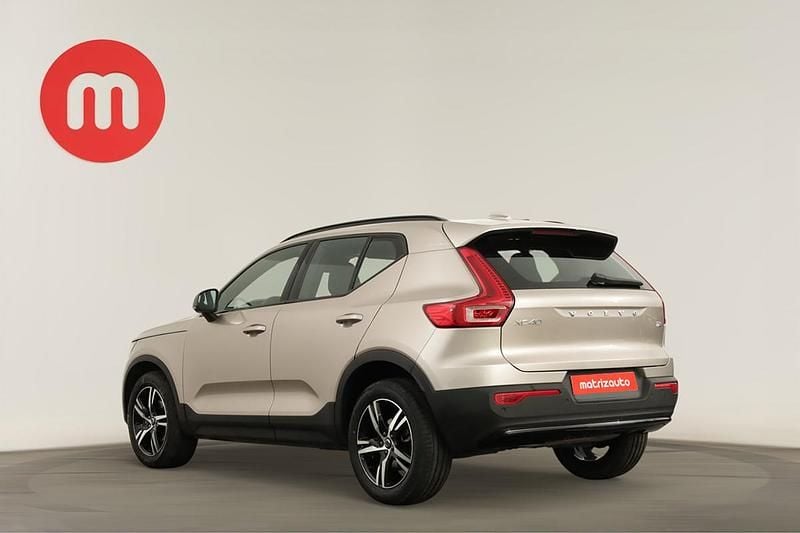 Usado Volvo XC40 Plus 129 HP (94 kW) 2024 SUV