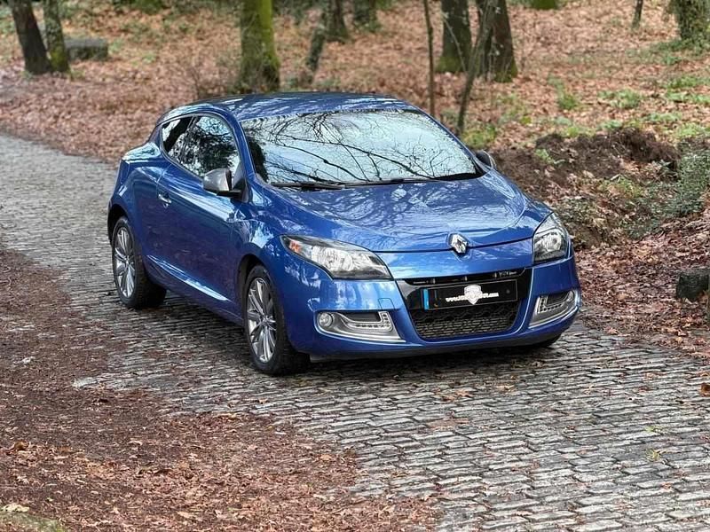 Usado Renault Mégane III 110 HP (80 kW) 2013 Azul Coupé
