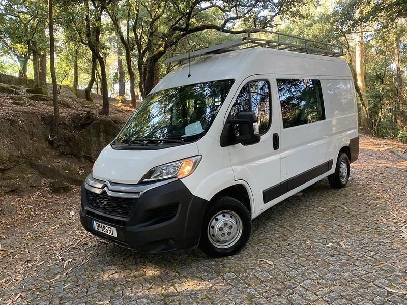 Branco Usado 2019 Citroën Jumper Monovolume | € 23.990 - Imagem 1/4