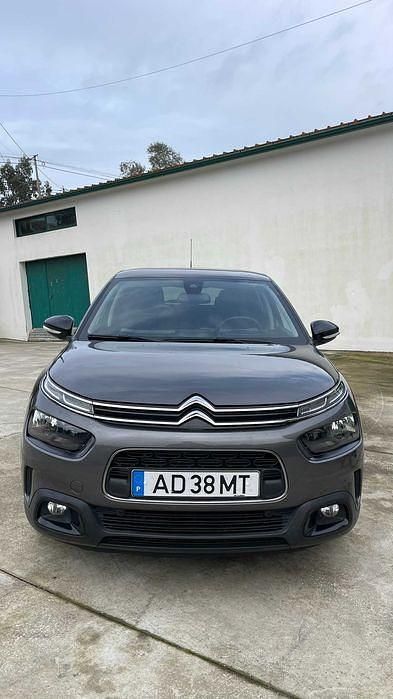 Usado Citroën C4 Cactus Feel 102 HP (75 kW) 2020 Citadino