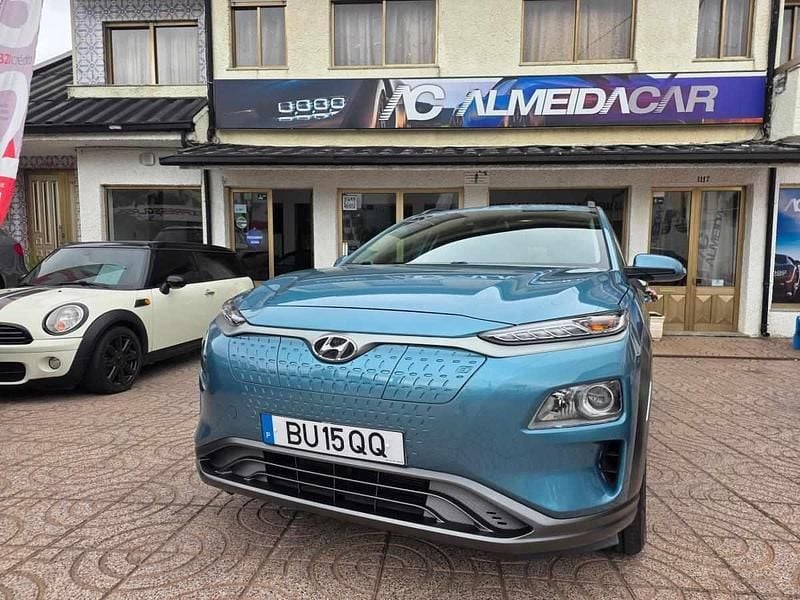 Azul Usado 2020 Hyundai Kauai Premium SUV | € 16.990 (Super Preço) - Imagem 1/4