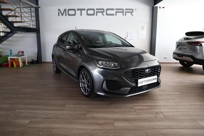 Cinzento Usado 2022 Ford Fiesta Citadino | € 16.890 (Preço justo) - Imagem 1/4
