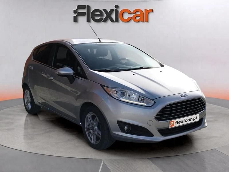 Usado Ford Fiesta Titanium 75 HP (55 kW) 2015 Cinza Citadino