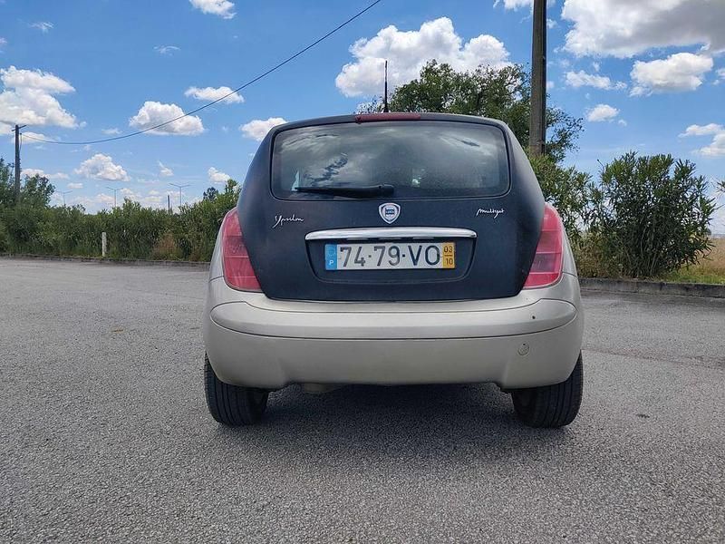 Usado 2003 Lancia Ypsilon Citadino | € 3.000 - Imagem 1/4