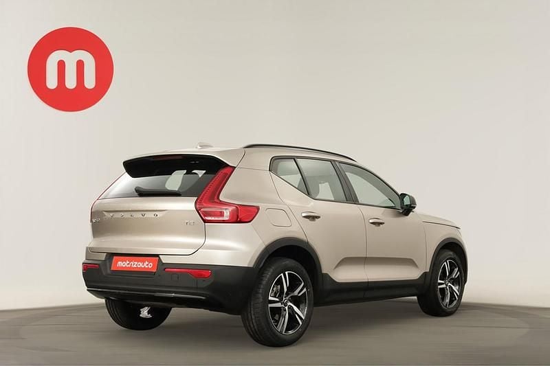 Usado Volvo XC40 Plus 129 HP (94 kW) 2024 SUV