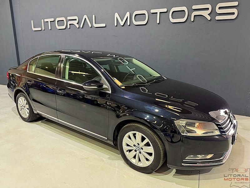 Preto Usado 2013 VW Passat Comfortline Sedan | € 8.900 (Caro) - Imagem 1/3