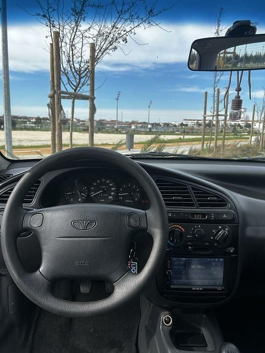 Usado Chevrolet Lanos 75 HP (55 kW) 1998 Sedan