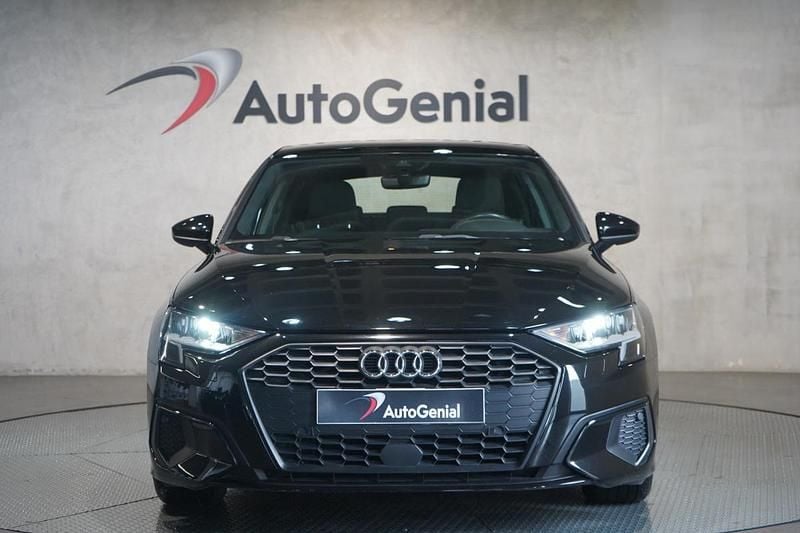 Usado Audi A3 110 HP (80 kW) 2021 Preto Carrinha