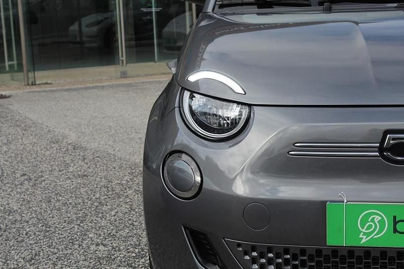 Usado Fiat 500e Icon 86 kW (118 HP) 2022 Cinzento Citadino