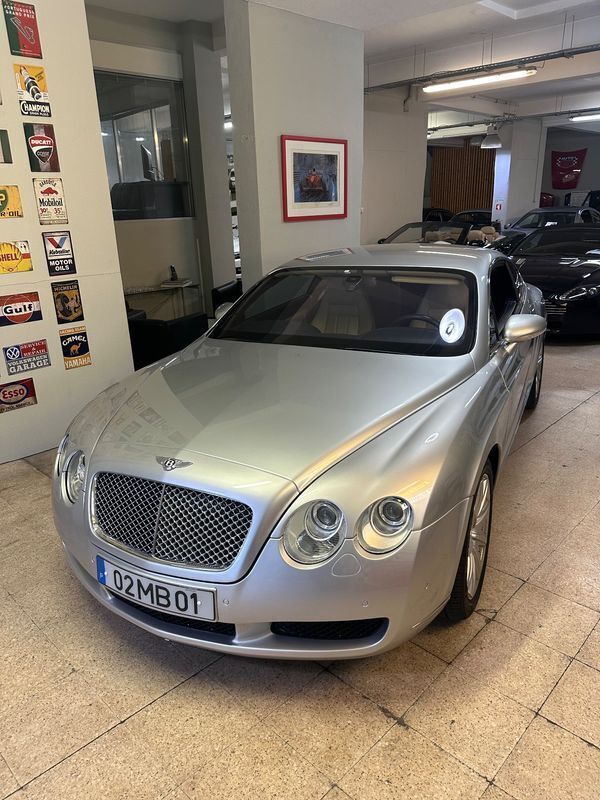Cinza Usado 2004 Bentley Continental GT Coupé | € 48.500 - Imagem 1/4