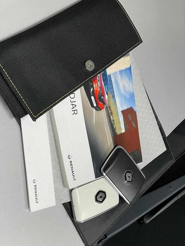 Usado Renault Kadjar Intens 110 HP (80 kW) 2018 Cinza SUV