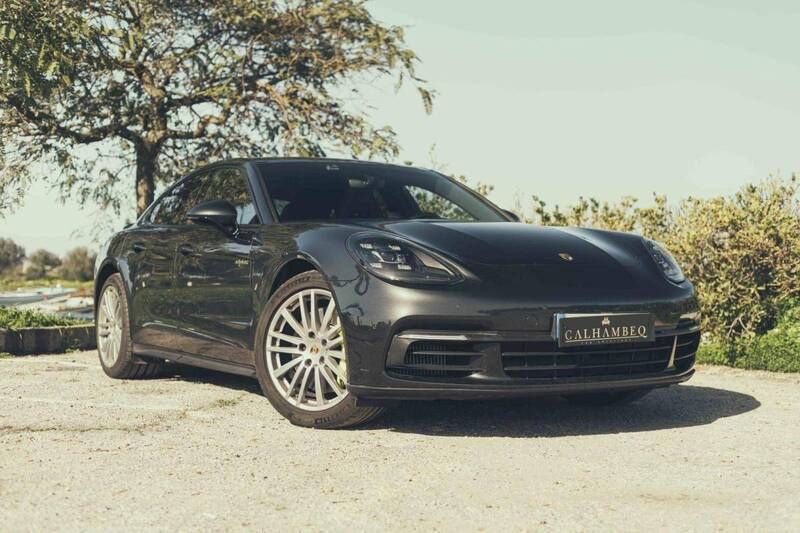 Preto Usado 2018 Porsche Panamera Sedan | € 84.990 (Caro) - Imagem 1/4
