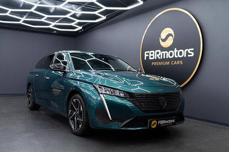 Verde Usado 2022 Peugeot 308 SW Carrinha | € 18.990 (Preço justo) - Imagem 1/4
