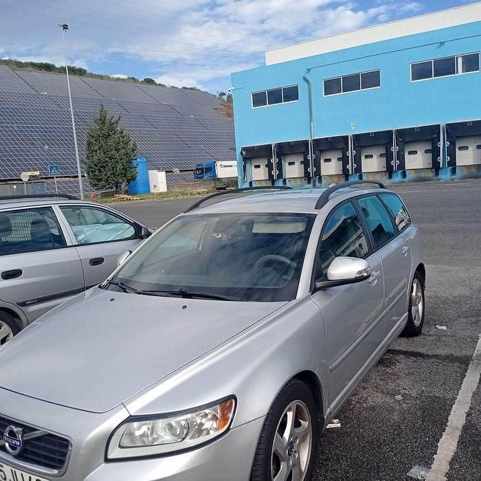 Usado 2010 Volvo V50 Carrinha | € 6.500 - Imagem 1/4