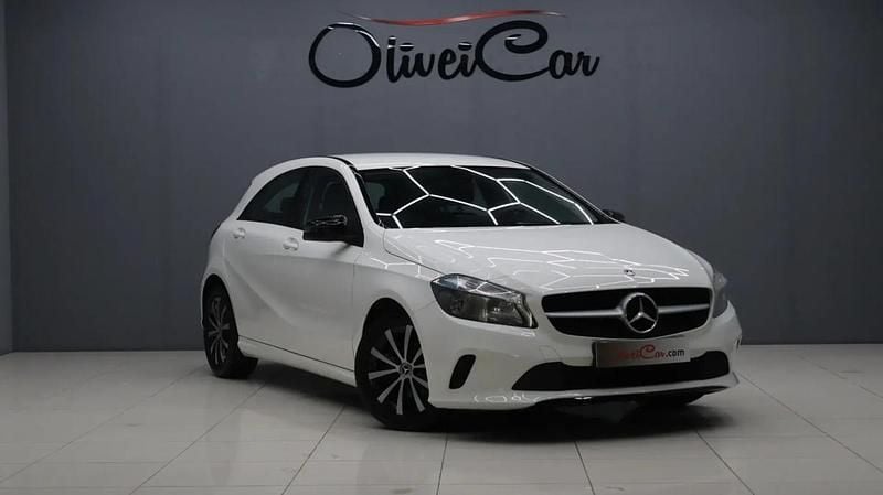 Usado Mercedes A180 109 HP (80 kW) 2018 Branco