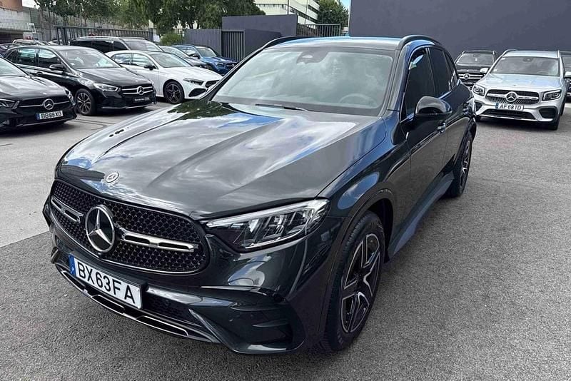 Cinzento Novo 2025 Mercedes GLC300 SUV | € 73.800 (Bom preço) - Imagem 1/4