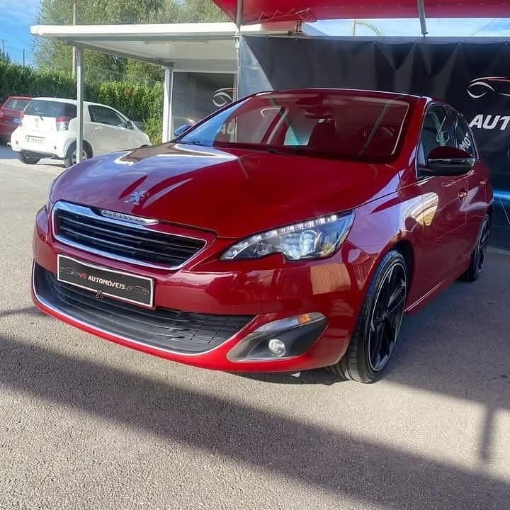Vermelho Usado 2015 Peugeot 308 Allure | € 15.250 (Caro) - Imagem 1/4
