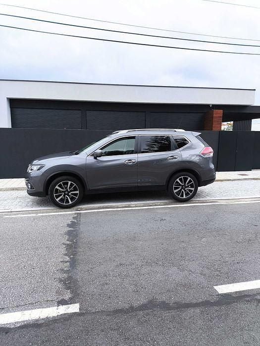 Usado 2016 Nissan X-Trail Tekna SUV | € 19.500 - Imagem 1/4
